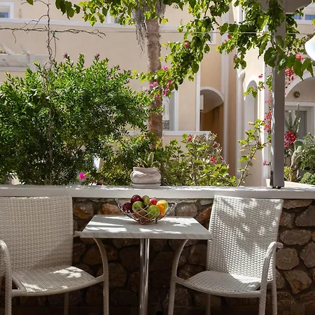Polydefkis Hotel