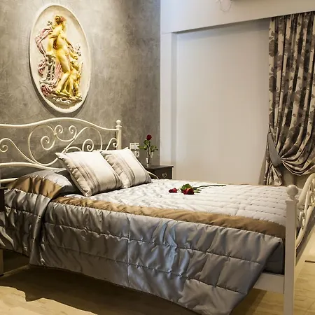 Polydefkis Hotel