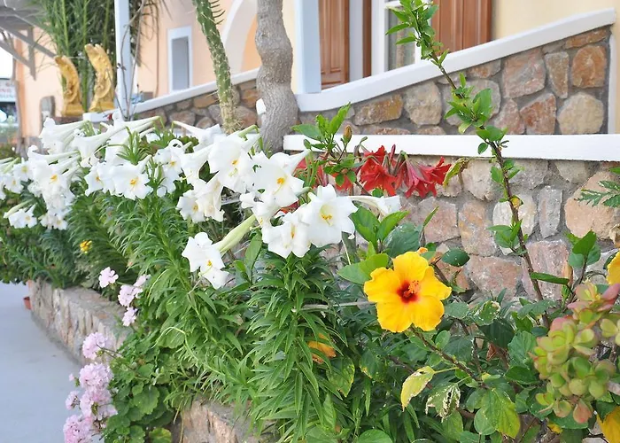 Hotel Polydefkis Kamari (Santorini)