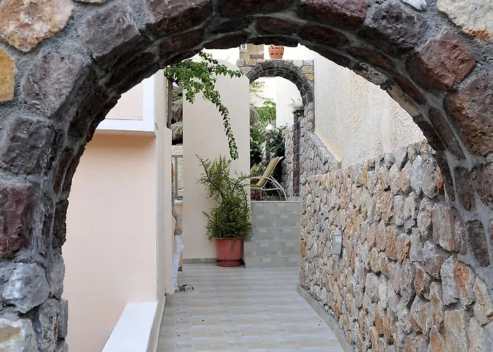 Hotel Polydefkis Kamari (Santorini)