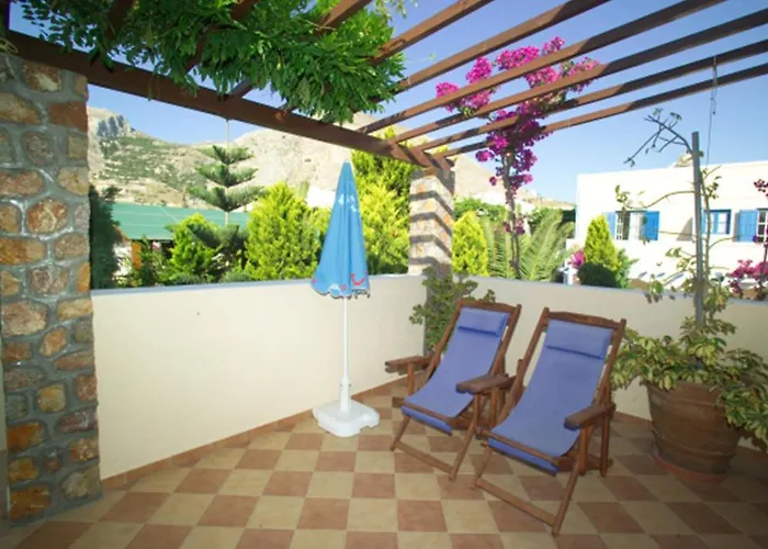 Polydefkis 4* Kamari (Santorini)