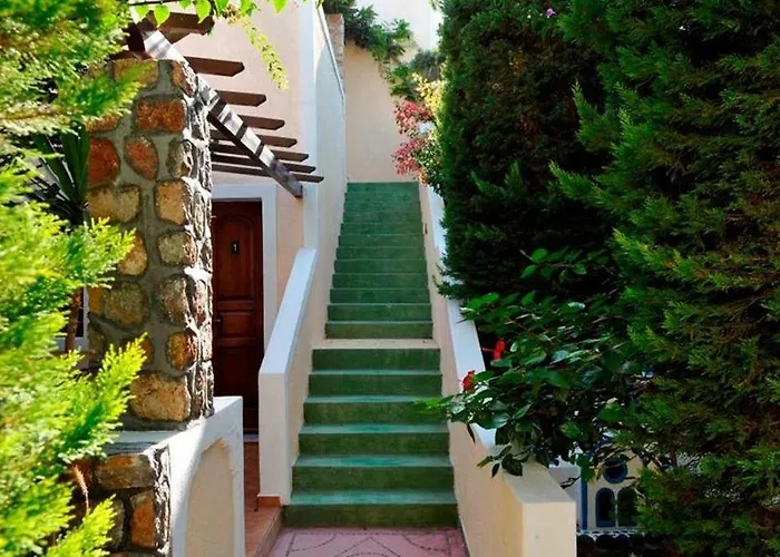 Polydefkis 4* Kamari (Santorini)