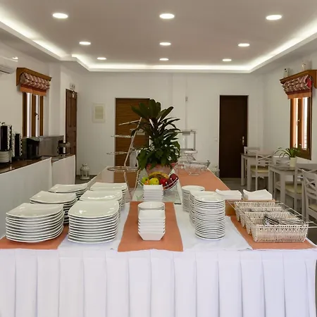 Polydefkis Hotel Kamári