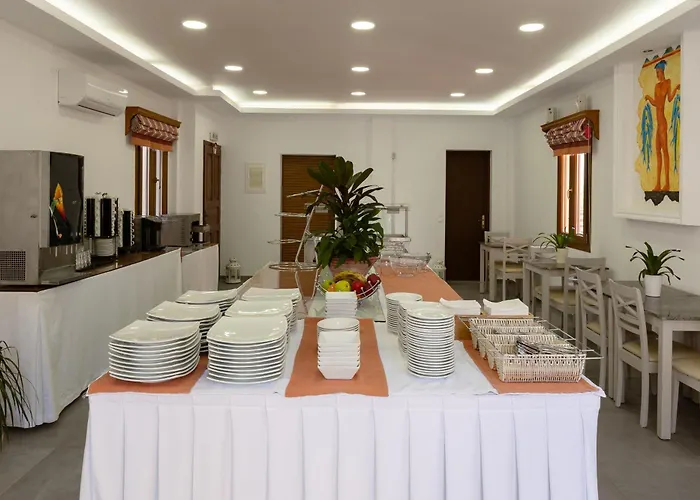 Polydefkis Hotel Kamári