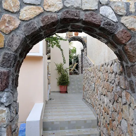 酒店 Polydefkis Kamári